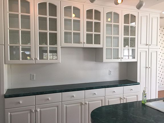 5th image of 2375 Magnolia Ave