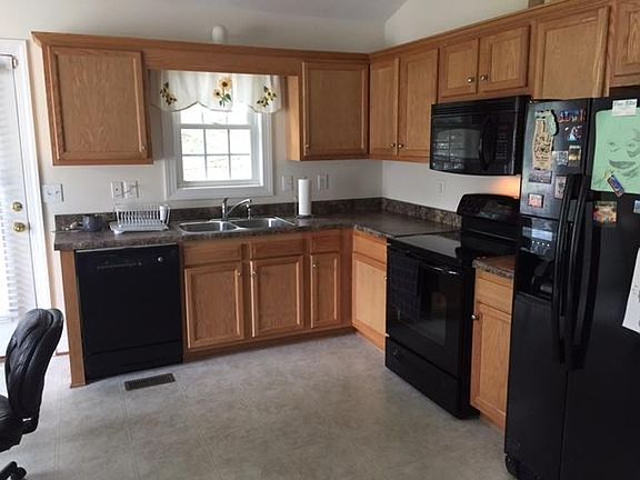 3rd image of 3614 Greenland Ave NW