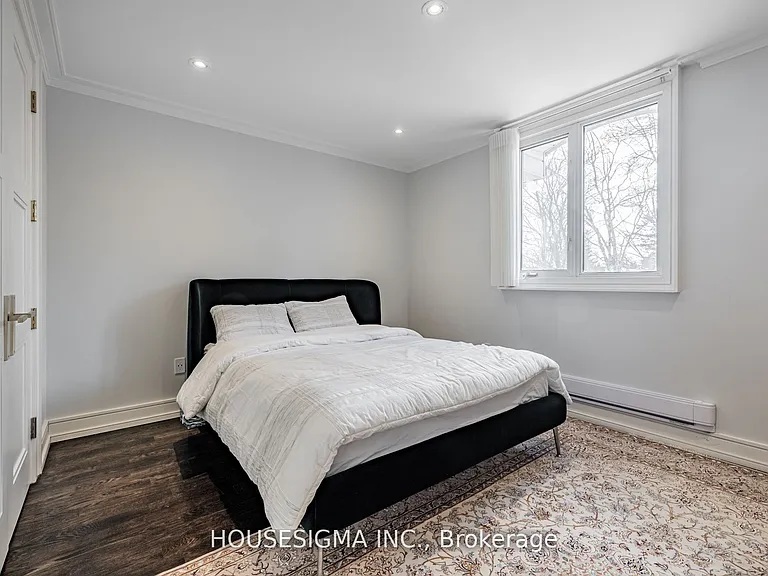 84 Cambridge Cres — Photo 23