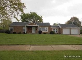 29620 Maison St, Saint Clair Shores, MI 48082