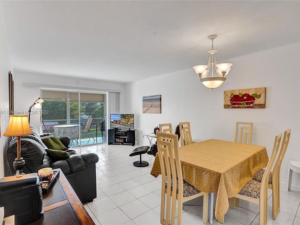 1st image of 9660 Sunrise Lakes Blvd APT 305