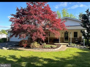 525 Stoney Ln, State College, PA 16801