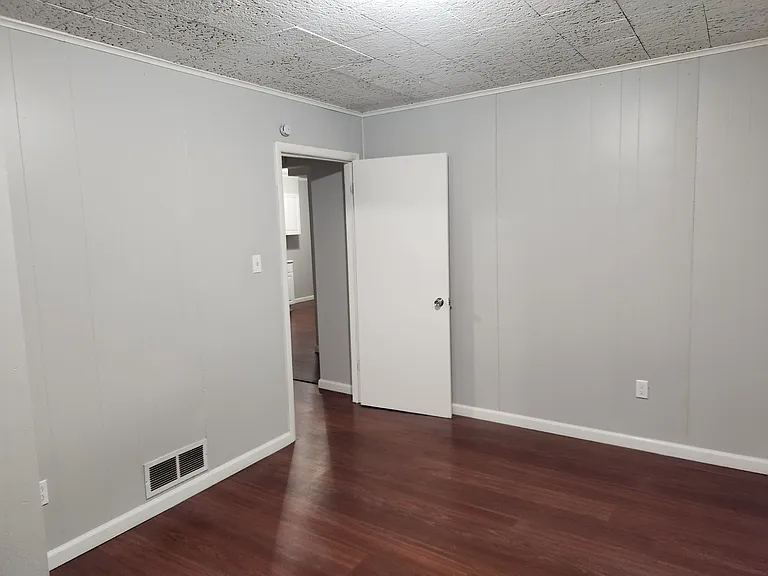 109 Fern Way — Photo 8