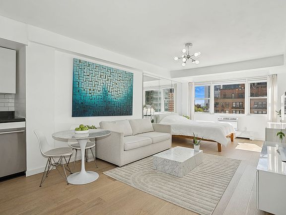 3rd image of 320 E 54th St APT 10A