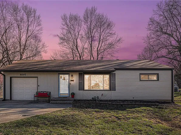 8307 E 86th Ter, Raytown, MO 64138