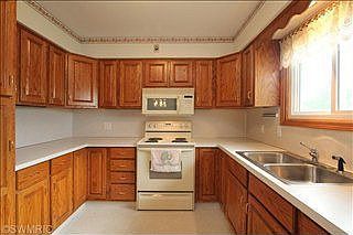 5th image of 12390 Pine Island Dr NE