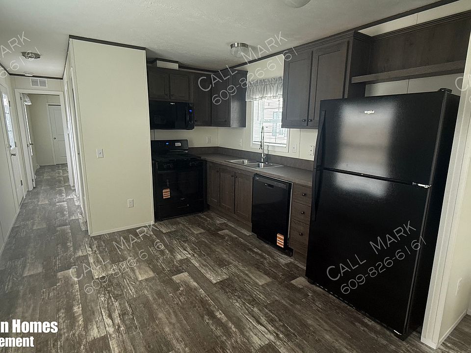 1st image of 15 Starling Ln