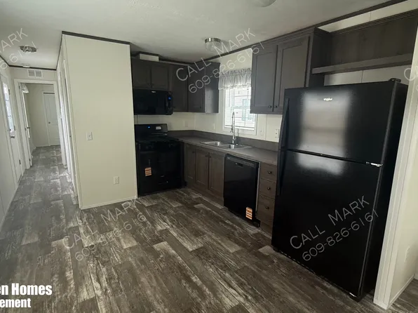 15 Starling Ln, Browns Mills, NJ 08015