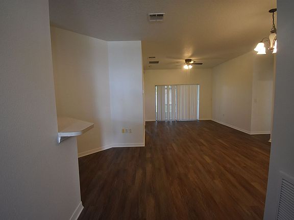 3rd image of 7736 Senjill Ct