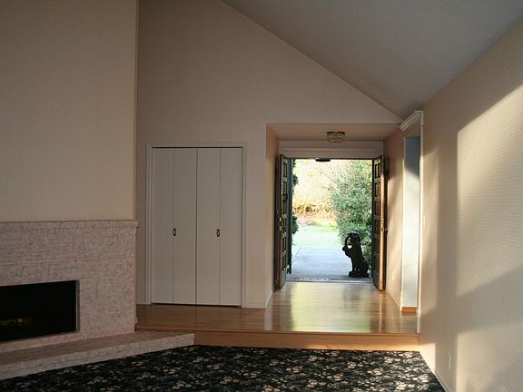 2nd image of 20533 NE 162nd St