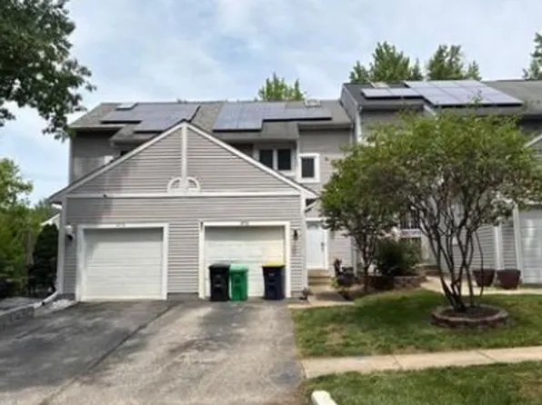 4713 Summertime Dr, Oxon Hill, MD 20745