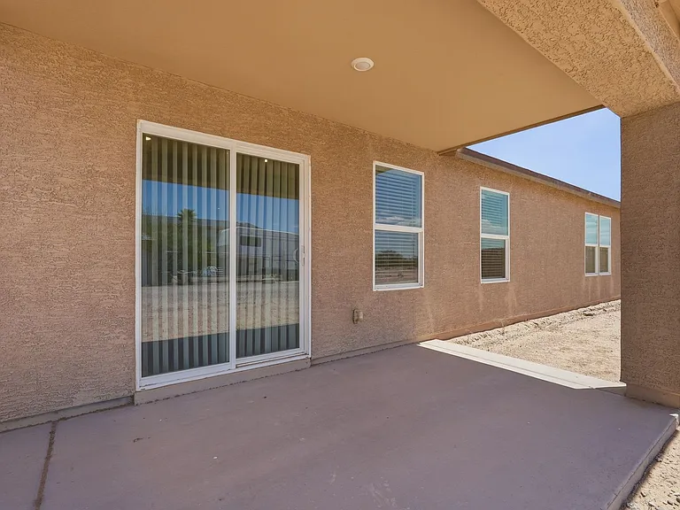 15610 S Moon Valley Rd — Photo 32