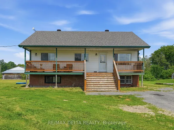 1553 Du Lac Rd, Clarence Rockland, ON K0A 3N0