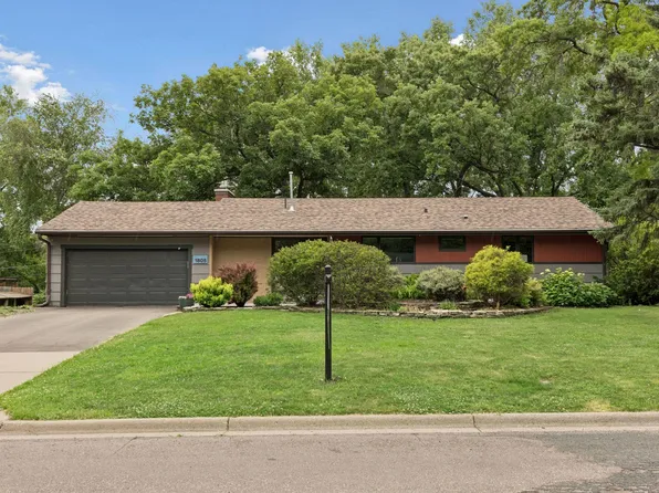 1805 Hampshire Ln N, Minneapolis, MN 55427