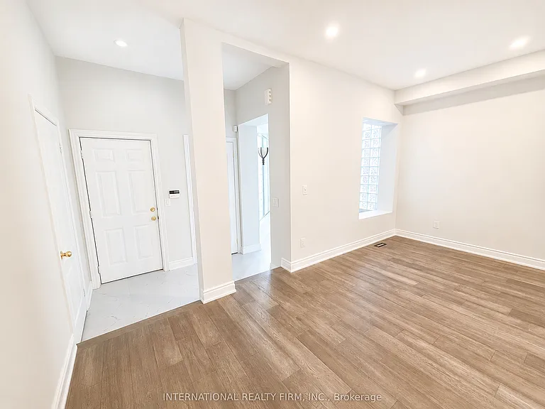 32 Bel Canto Cres — Photo 43