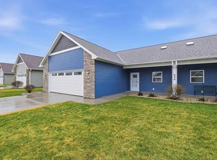 496 River Rd #1, Columbus, WI 53925