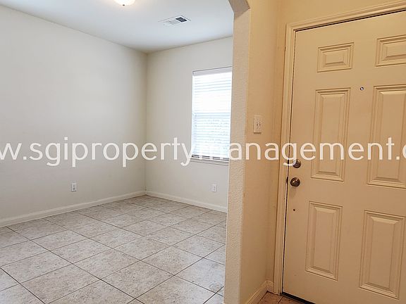 3rd image of 333 Cedar Creek Dr