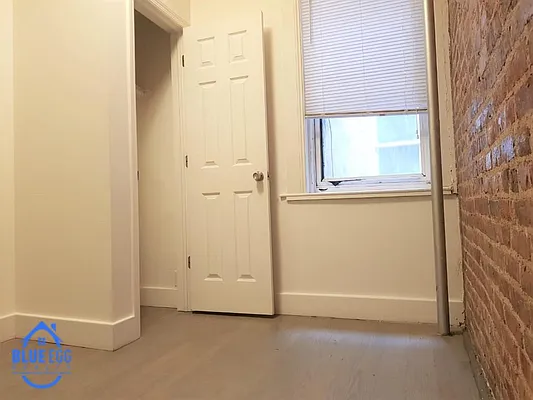 Rented by Blue Egg Realty Corp | media 7