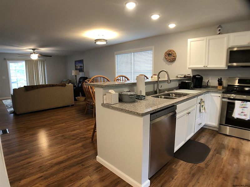 3rd image of 7 ALEXANDER Lane