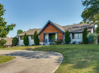 2910 S Country Club Rd, Garland, TX 75043