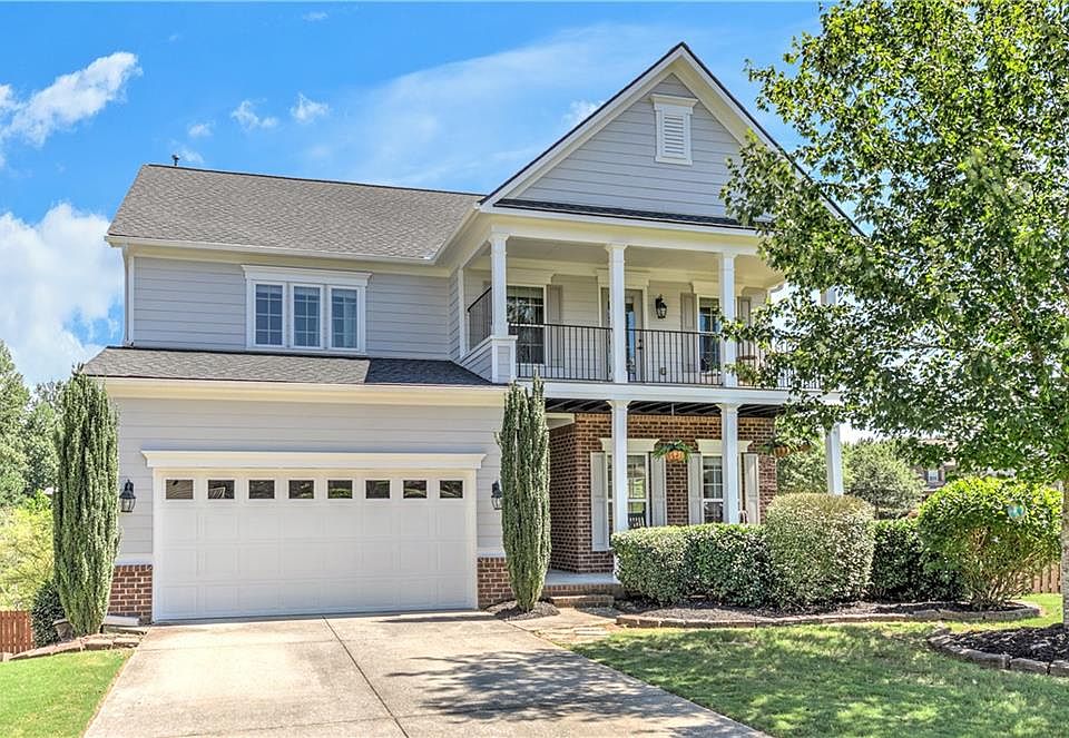 1st image of 330 Lockwood Pl