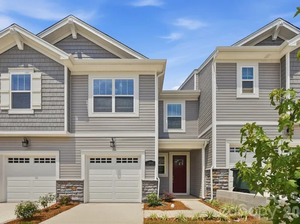 1304 Vibrant Rd, Charlotte, NC 28215