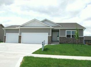 552 SW 40th St, Ankeny, IA 50023