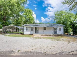 252 Luna St, Decaturville, TN 38329