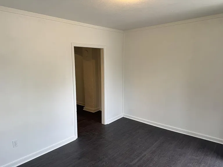 212 Morgan Pl — Photo 4