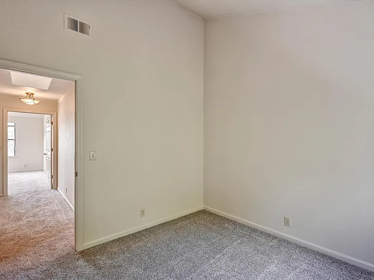 247 Marvilla Cir — Photo 54