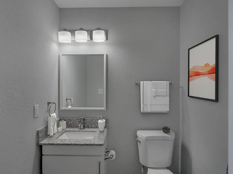 SoHo Apartment Homes — Photo 41