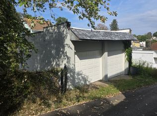 5623 Cox Ave, Pittsburgh, PA 15207