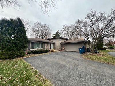 48 S Country Squire Rd, Palos Heights, IL, 60463