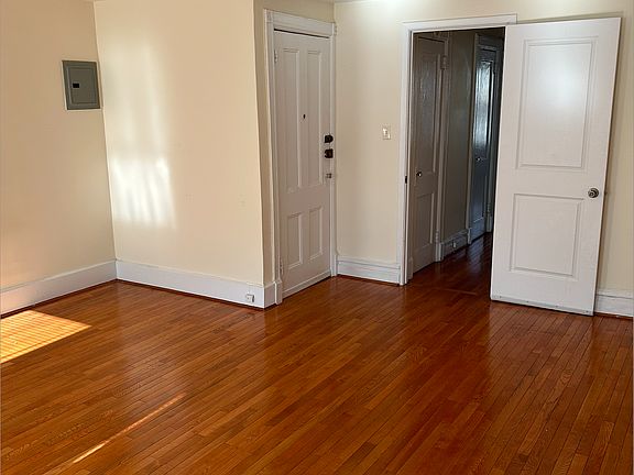 4th image of 405 Sterling Pl Floor 4