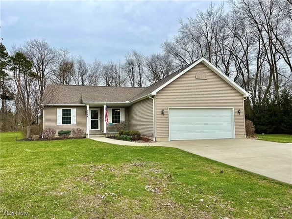 7284 Harmony Glen Dr, Conneaut, OH 44030