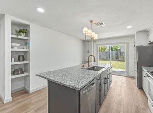 211 Banner Ave, Leander, TX 78641