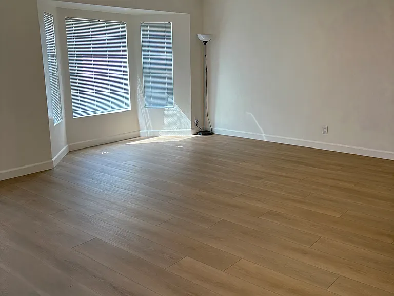 1825 W 149th St — Photo 3