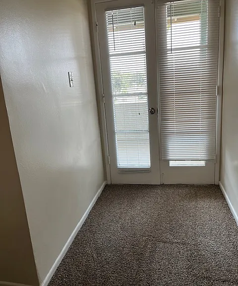 1835 W Malvern Ave — Photo 10