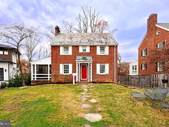 2616 S Joyce St, Arlington, VA 22202