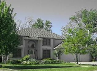 24W530 Eugenia Dr, Naperville, IL