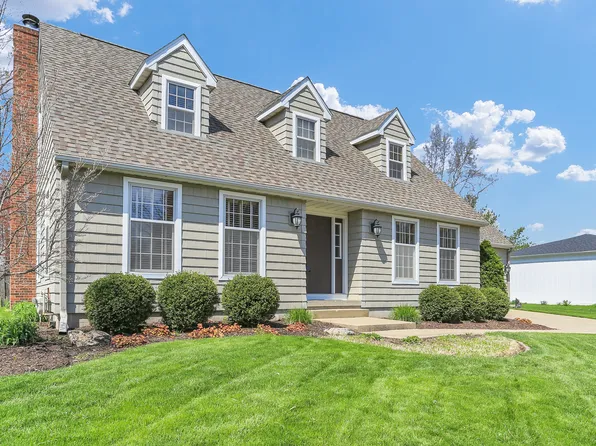 3203 Fawn Hill Ct, Urbana, IL 61802