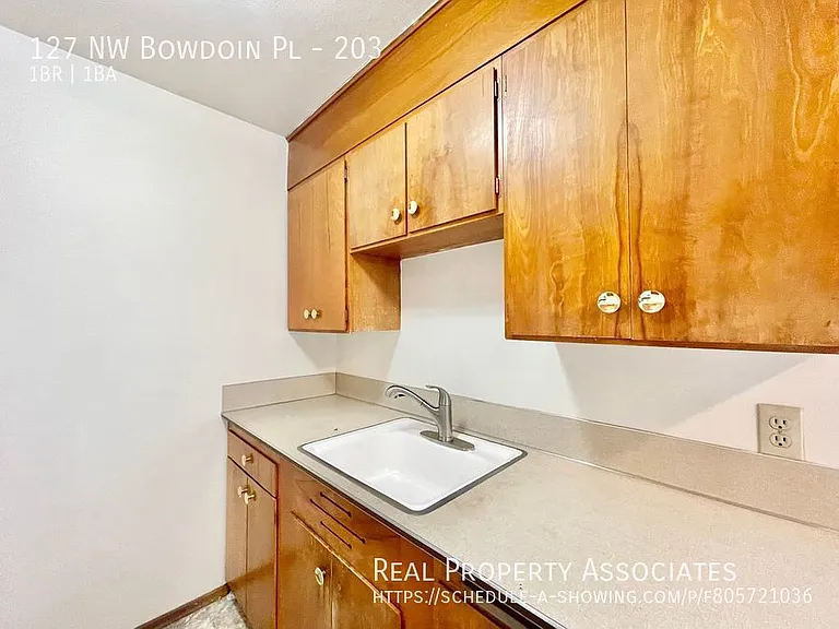 127 NW Bowdoin Pl #203 — Photo 9