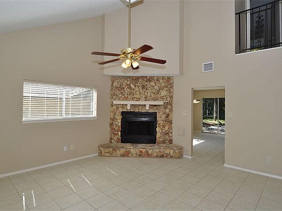 4th image of 3118 Village Park Dr