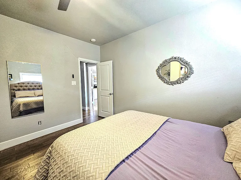 2227 Washington Ave — Photo 17