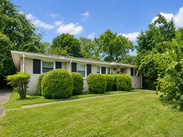 6413 Premier Dr, Nashville, TN 37209