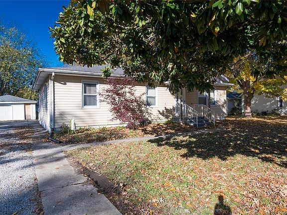 4th image of 35 Grainey Dr