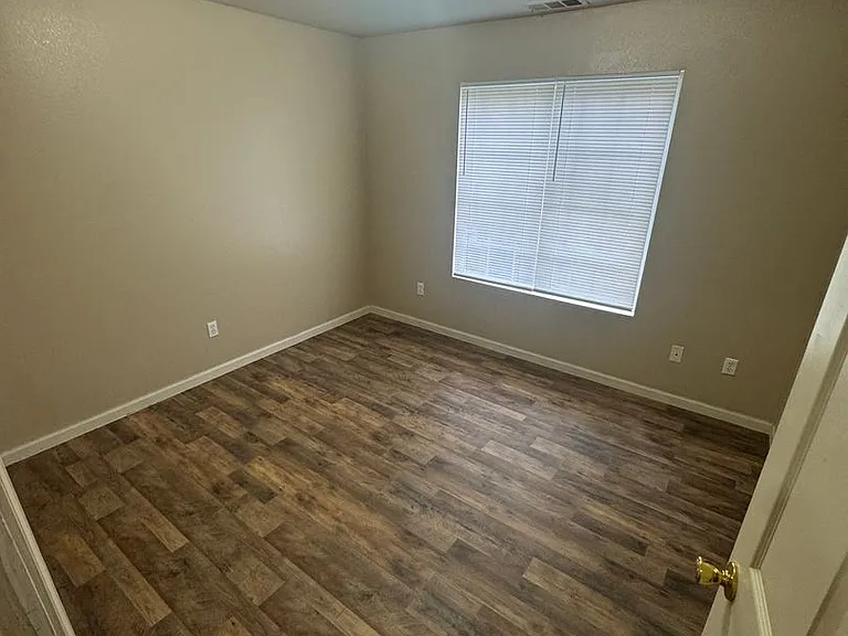 125-139 Hickory Ridge Dr — Photo 12