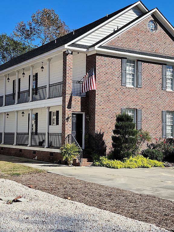 2917 Waccamaw Shores Rd, Lake Waccamaw, NC 28450 Zillow