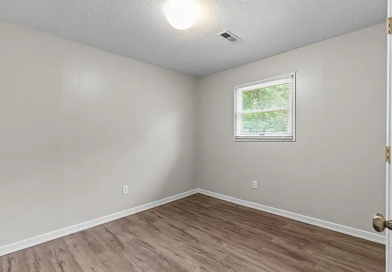 1415 Plaza Pl — Photo 5
