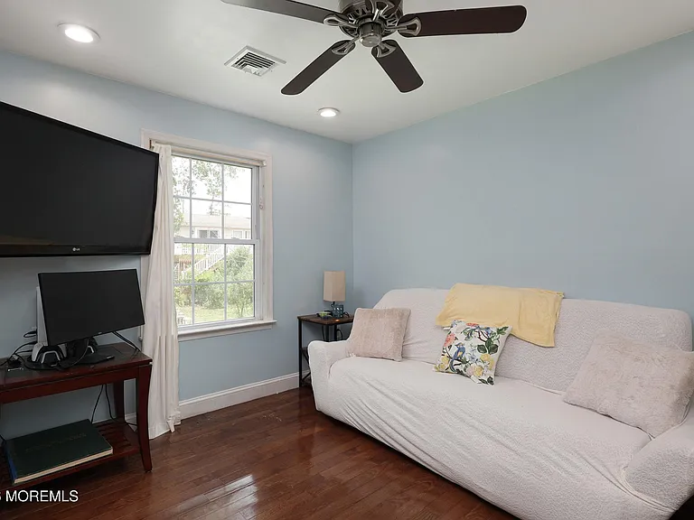 313 Oleary Ave — Photo 18